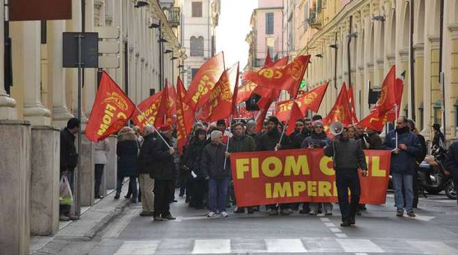 Alpitel, mancato accordo: dipendenti di Imperia scioperano