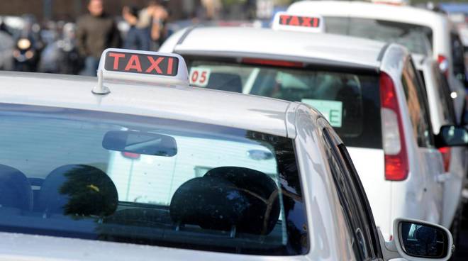 Taxi, dalla Regione 90mila euro per veicoli green e inclusivi