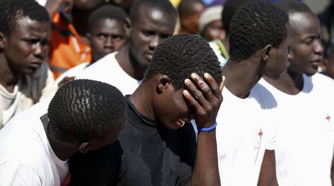 Ventimiglia, il passaggio dei migranti da Italia in Francia al centro del libro “Umani”