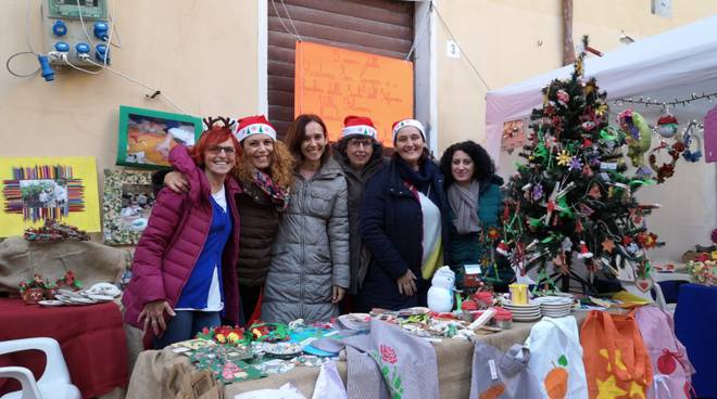 Bordighera Alta, al mercatino di Natale anche i prodotti creati dai bambini di Villa Felomena e dagli anziani della Residenza San Giuseppe