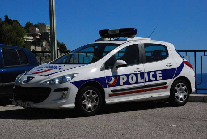 Police francese generica