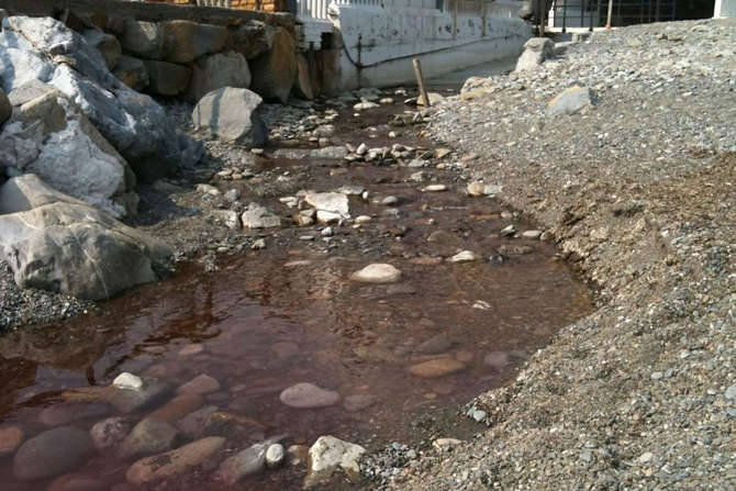 Inquinamento mare rosso Ospedaletti Rio Crosio