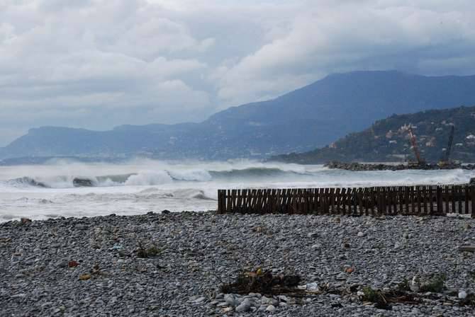 mareggiata ventimiglia bordighera novembre 2011