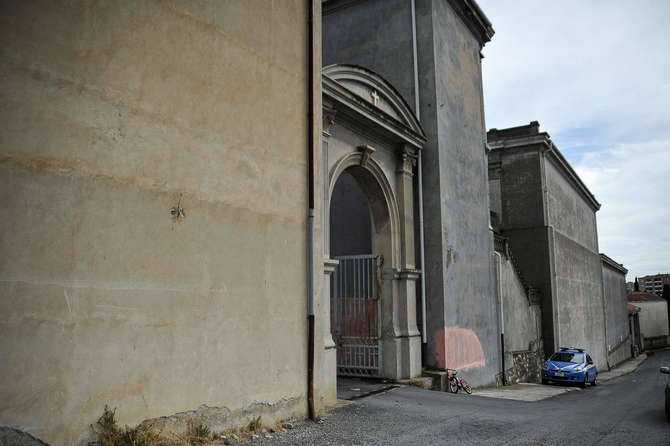 bambino ferito cimitero oneglia imperia elicottero