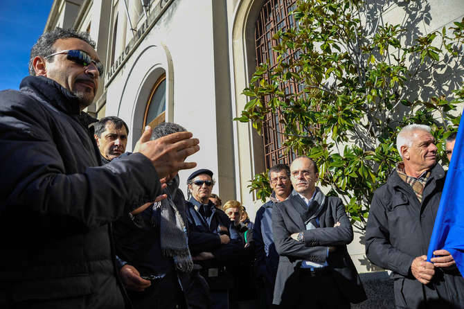 protesta dipendenti tra.de.co. imperia 17/2/14