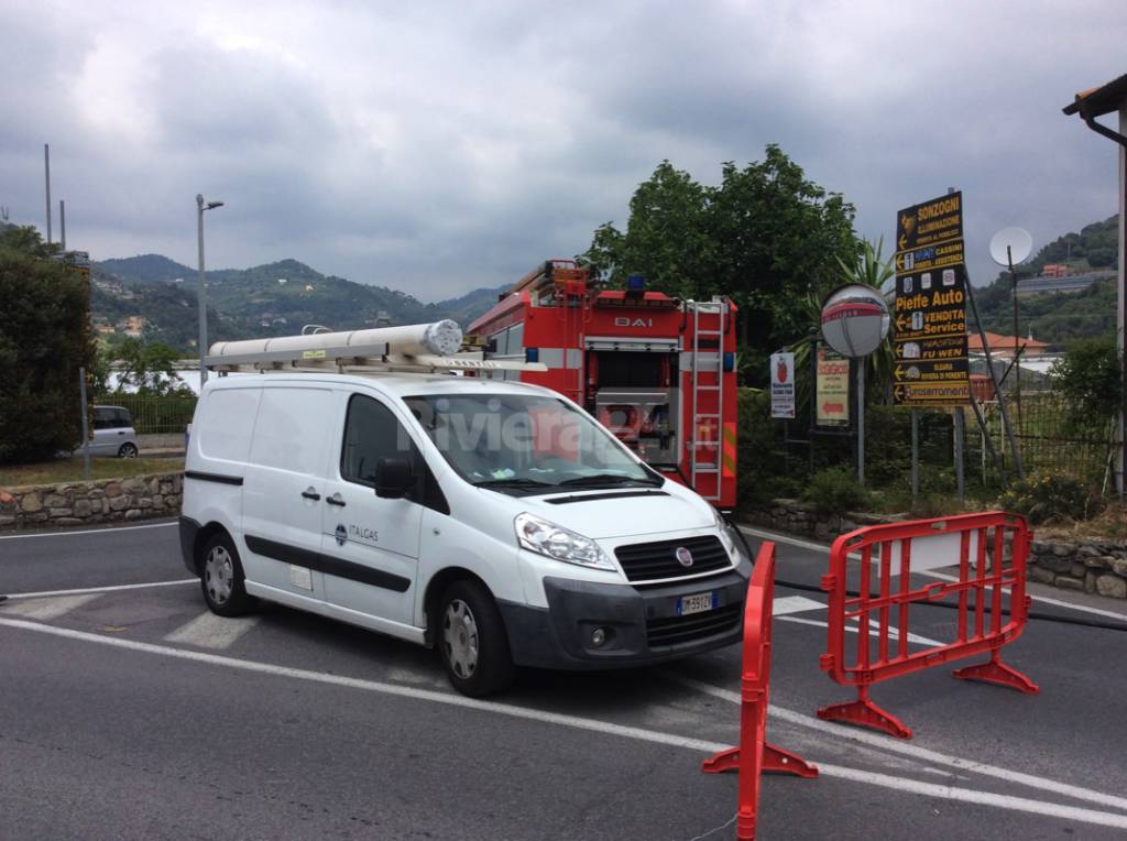 fuga di gas camporosso maggio 2015 115 carabinieri