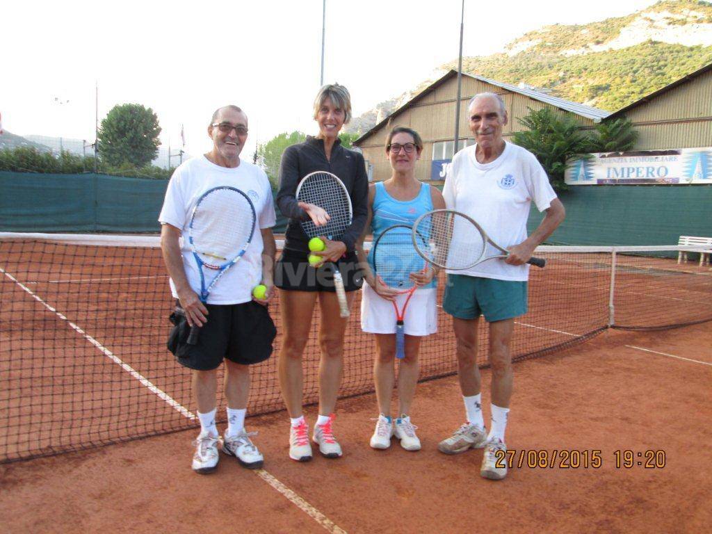 tennis giallo rosa squadra