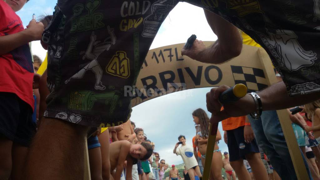 Ad Andora la pista di biglie in spiaggia più lunga del mondo