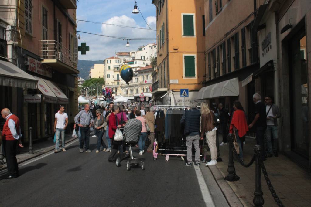 mercatino sanremo 11 ottobre 2015