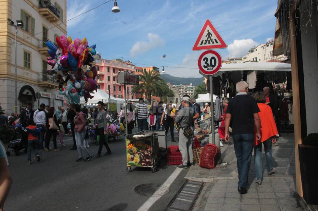 mercatino sanremo 11 ottobre 2015