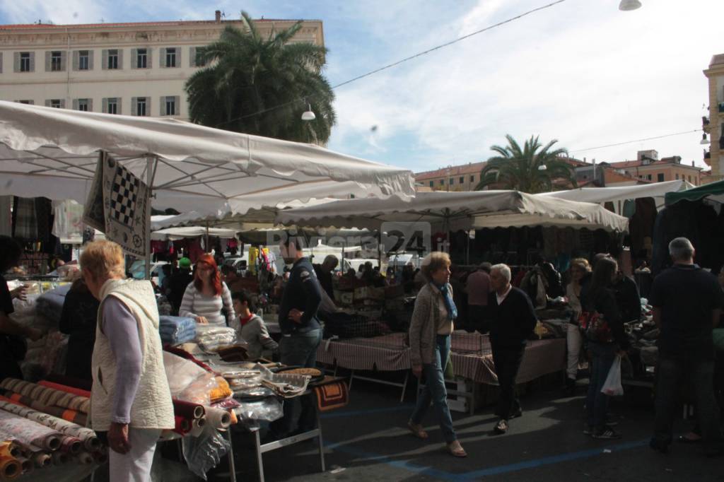 mercatino sanremo 11 ottobre 2015