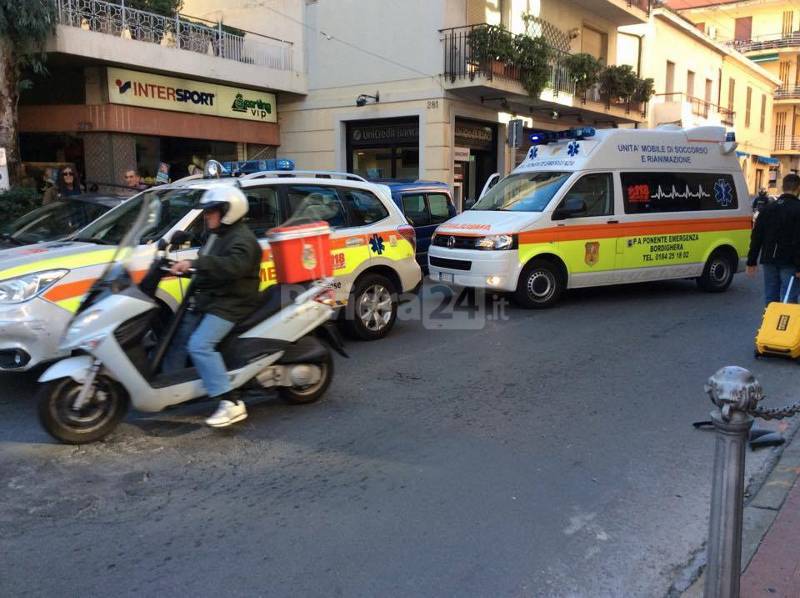 bordighera frontale auto contro moto novembre 2015