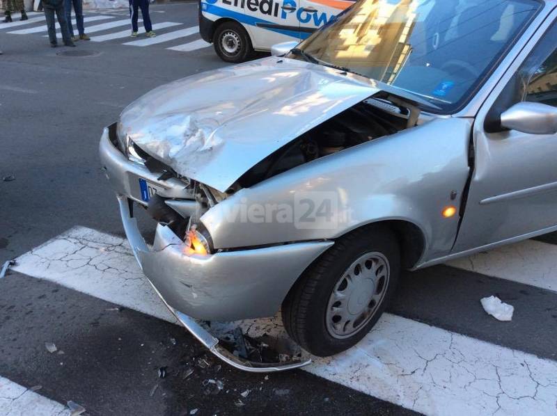 bordighera frontale auto contro moto novembre 2015