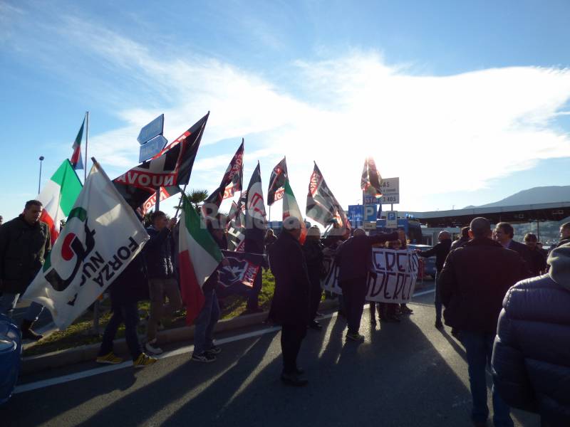 Ventimiglia, manifestazione Forza Nuova