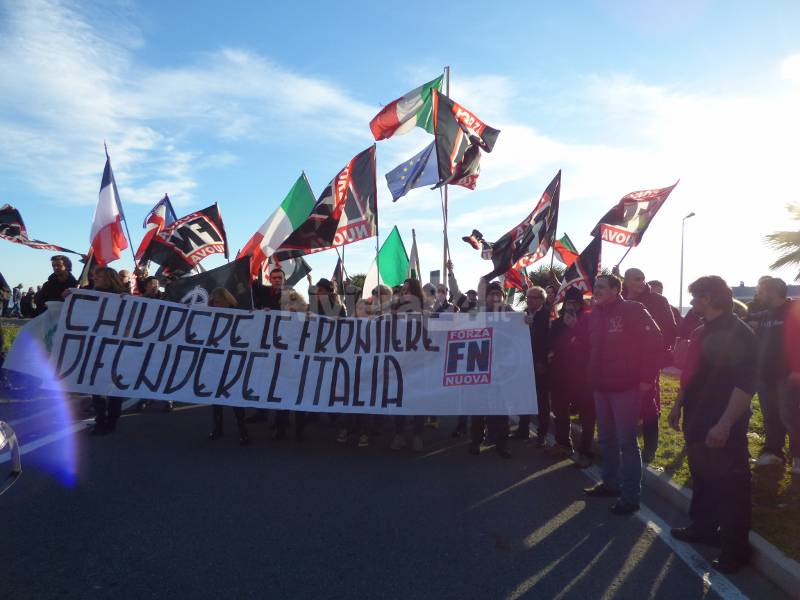 Ventimiglia, manifestazione Forza Nuova