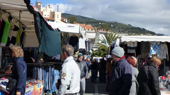 Tutto pronto per la Fiera delle Anime di Bordighera - Riviera24 - Riviera24.it