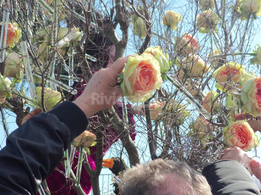 La grande bellezza dei Carri Fioriti invade Sanremo