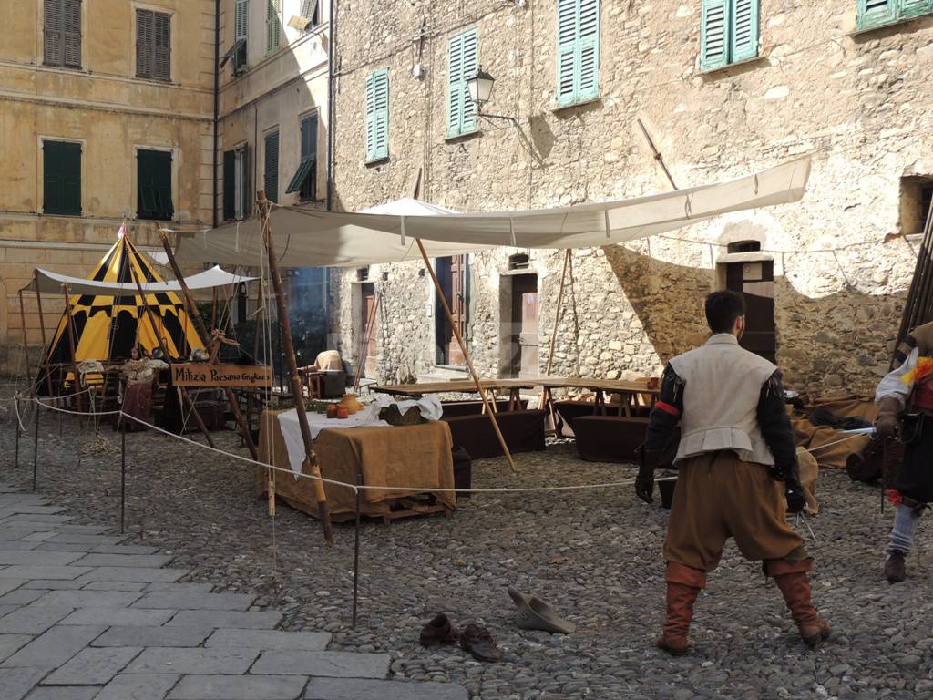 Taggia, Rioni in sfida nel centro storico. Proseguono i festeggiamenti in onore di San Benedetto 2016