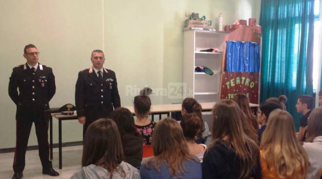 Taggia, incontro tra Arma dei Carabinieri e alunni per la formazione della cultura della legalità