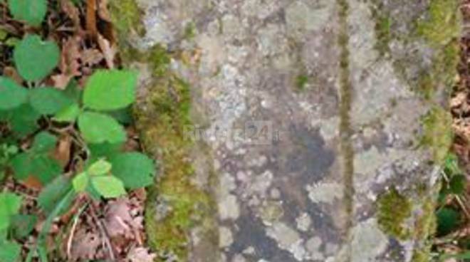 Seborga, un menhir sulla rotta dei templari? La scoperta in un sentiero in zona Caggio