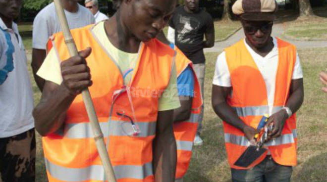 La protesta: “Noi isolati dal mondo”, i migranti di Triora vogliono spostarsi al mare