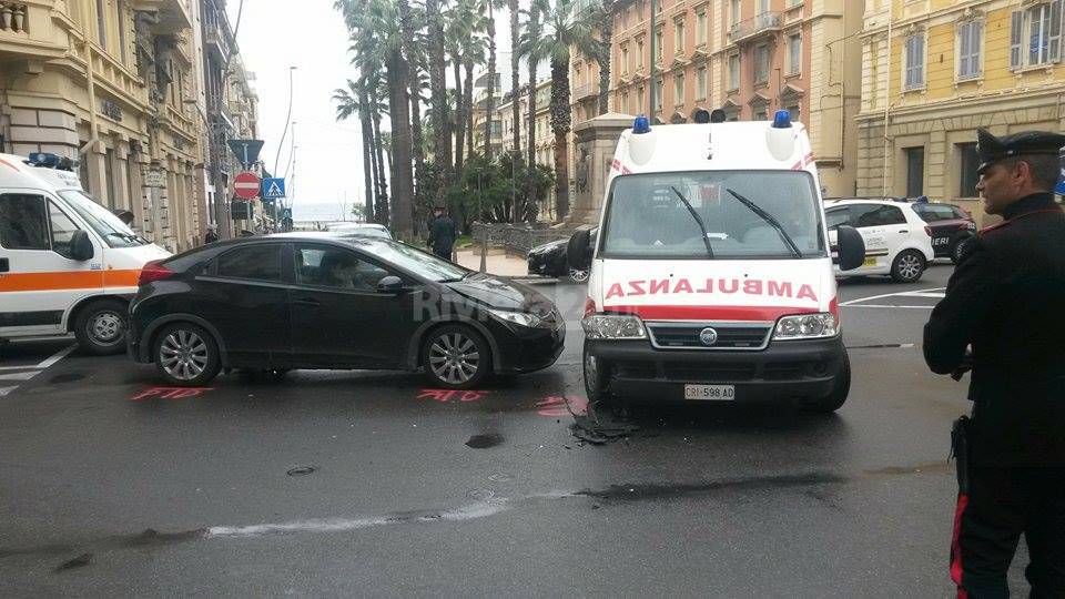 riviera24 - incidente ambulanza croce rossa