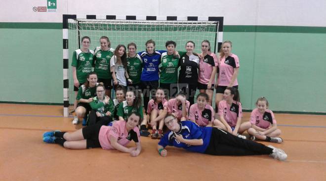 Dopo 4 vittorie si ferma la striscia positiva della Riviera Handball Under 16 femminile