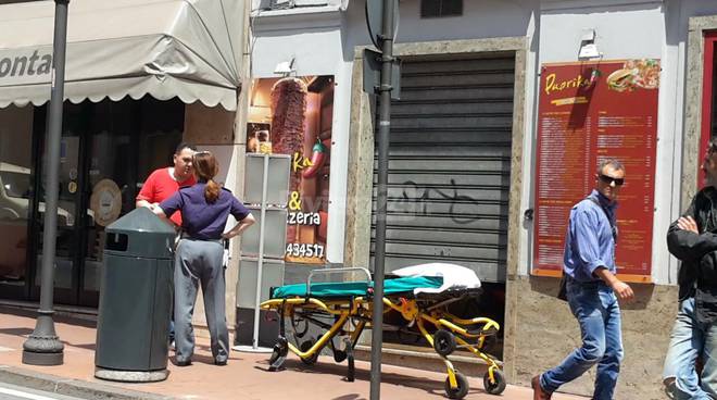 Ventimiglia, dipendente di una pizzeria inscena una violenza dopo il licenziamento