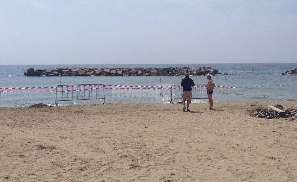 riviera24 - bomba ritrovata in spiaggia arma taggia