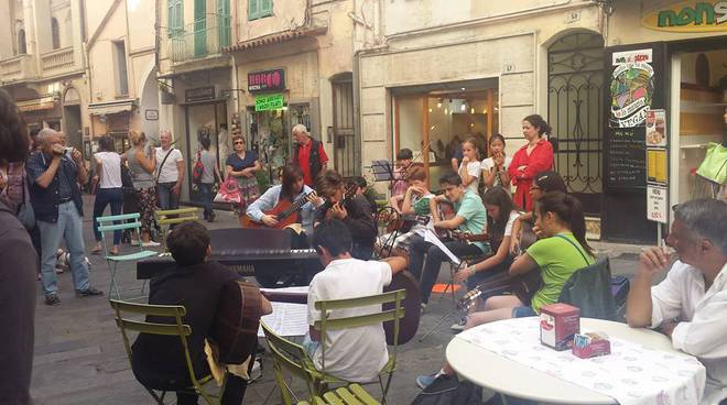 Sanremo, da via Corradi ultimo giro di note per la Festa della Musica