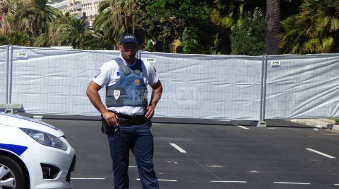 Francia: otto nuovi fermi per attentato di Nizza
