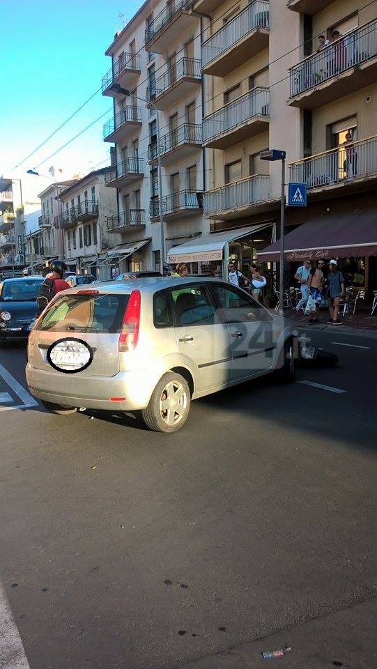 Bordighera, scontro auto moto 