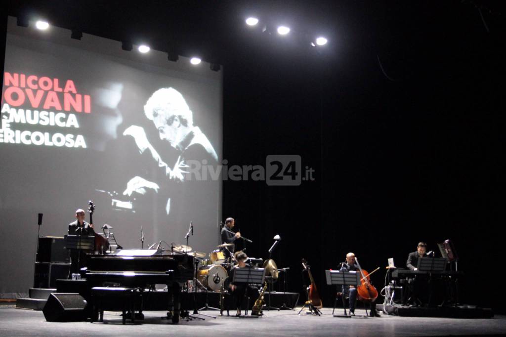 Riviera24 - Nicola Piovani in concerto all'Ariston