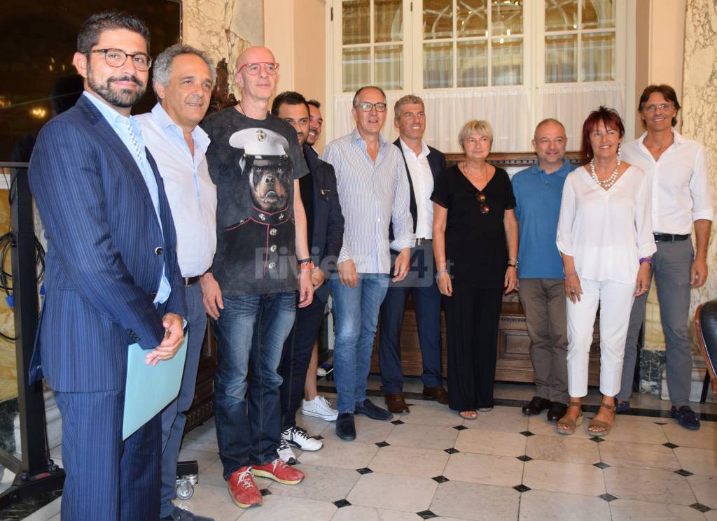 riviera24 - Presentazione di "Oltre le luci" serata in ricordo di Pepi Morgia