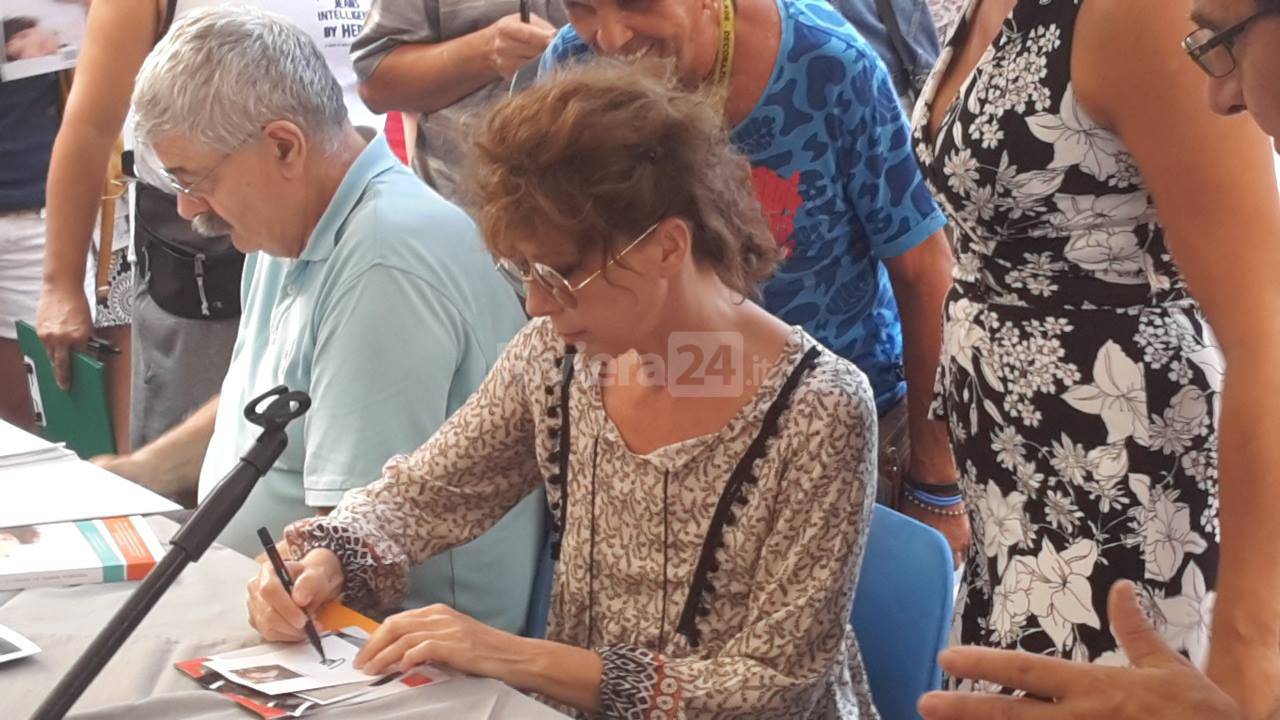 veronica pivetti al bordighera book festival