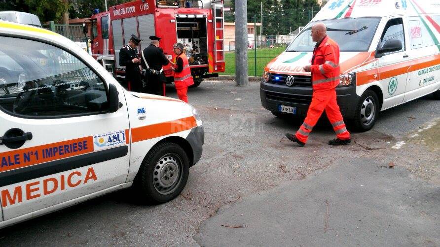 Riviera24 - elisoccorso scalvi carabinieri 118 vigili del fuoco