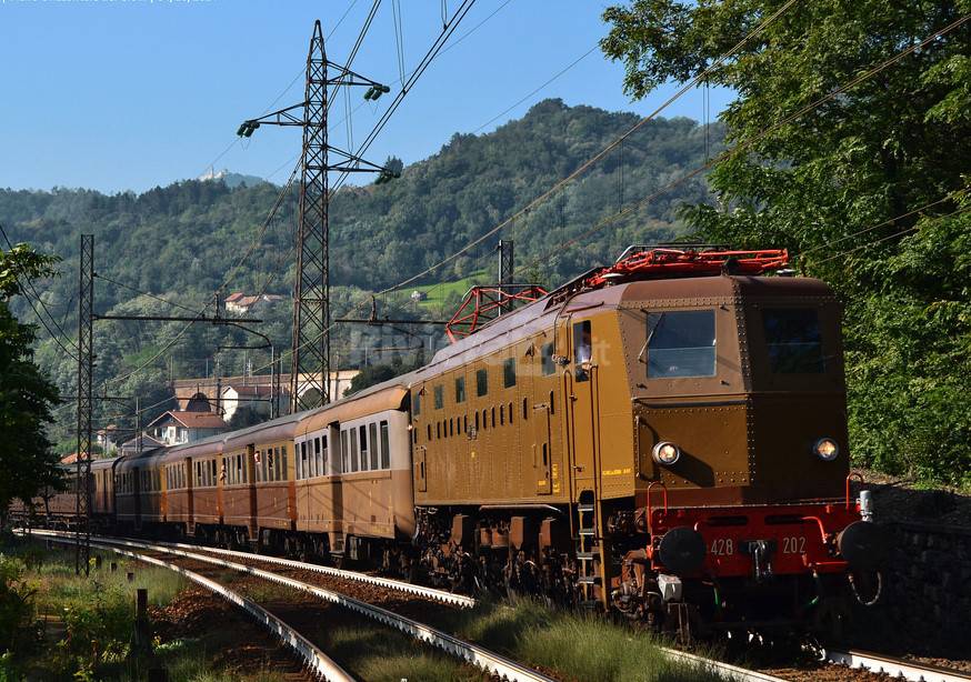 riviera24 - Treno storico da Savona a Taggia-Arma 
