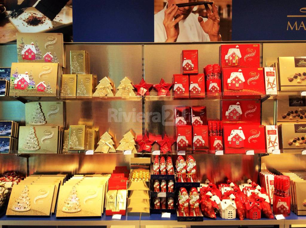 Riviera24 - #shoppingexperience, Lindt, Natale, Molo 8.44