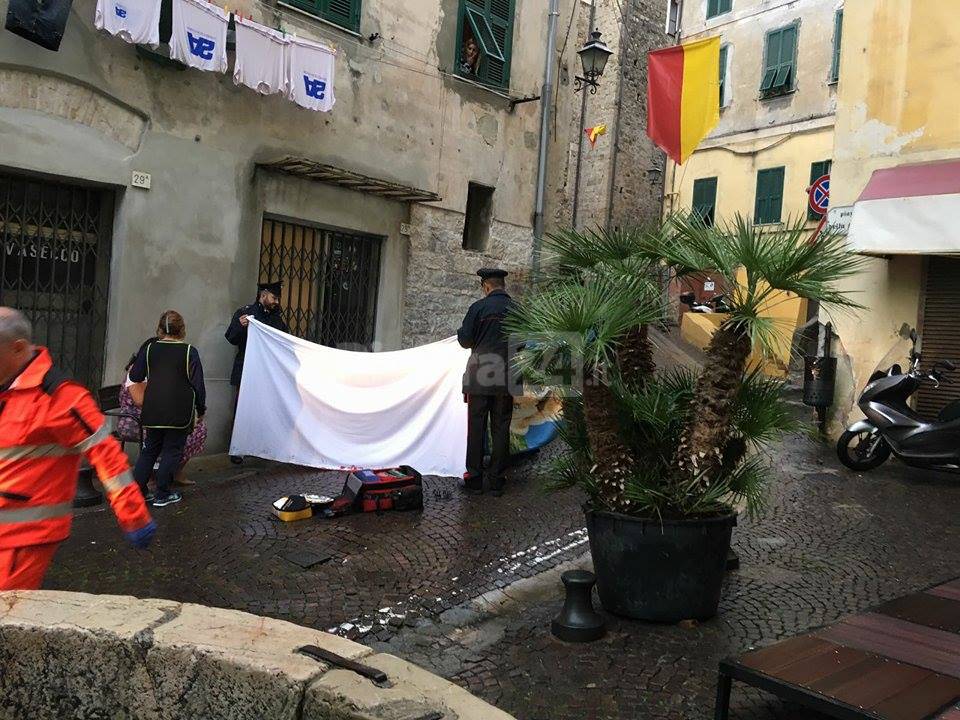 Suicidio 20enne Ventimiglia Alta