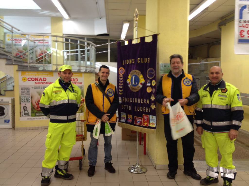 riviera24 - Raccolta alimentare dei sei Lions Club del ponente ligure