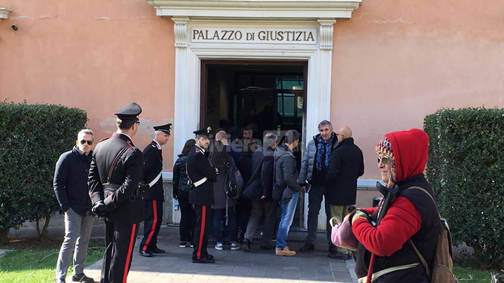 Sit in No Borders in tribunale ad Imperia