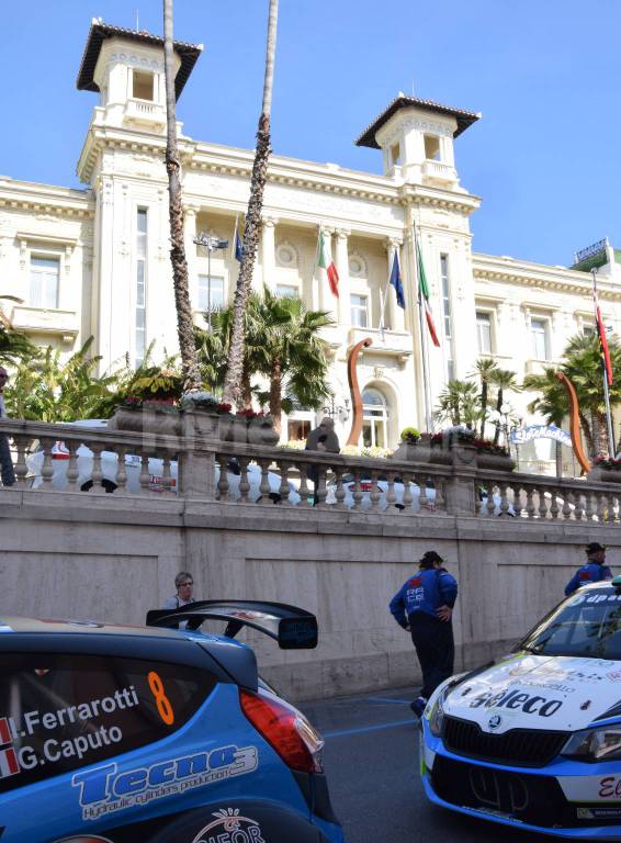 Riviera24 - 64° Rallye di Sanremo, la partenza davanti al Casinò