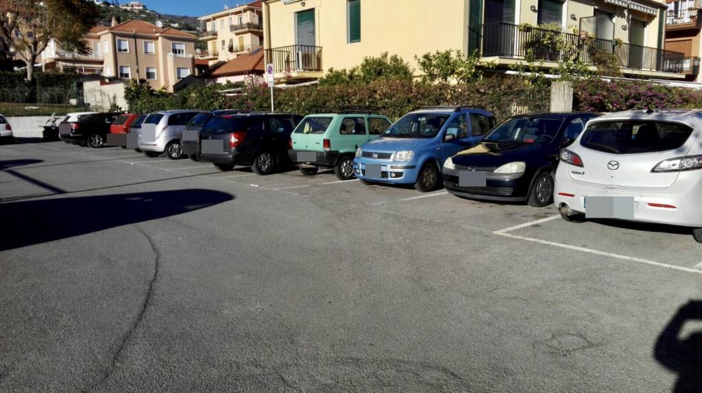 riviera24 - Parcheggi e strisce blu a Riva Ligure