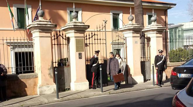 Tenta un furto nella caserma dei carabinieri di Ospedaletti, magrebino si giustifica: “Ho sbagliato strada”