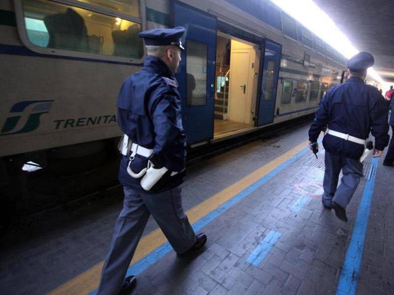 riviera24 - polfer polizia ferroviaria treno