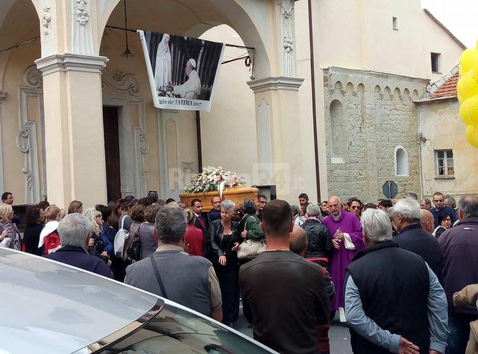 riviera24 - Funerale di Erika Cannoni