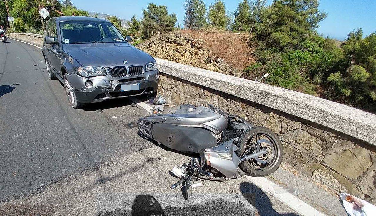 riviera24 - incidente scooter suv arma di taggia giugno 29 2017