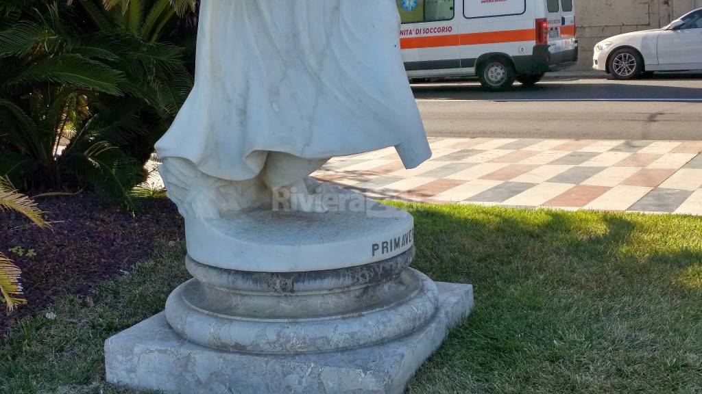 Riviera24-vandalizzata statua