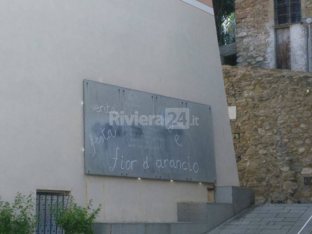 riviera24 -  “Verità, bugie e fior d’arancio”