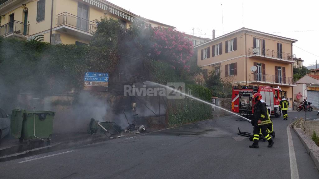 Le foto dell'intervento dei vigili del fuoco che ha evitato il pericolo di scoppio